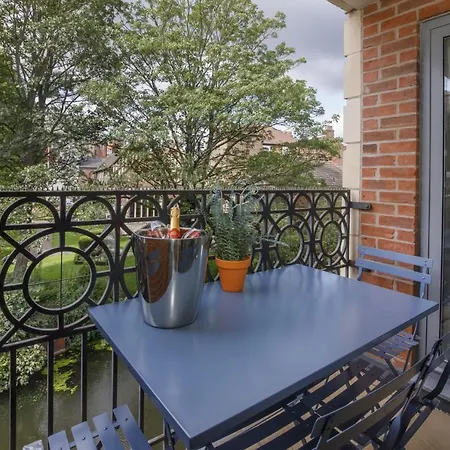 Adventurer's View Holiday home *